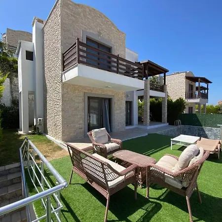 Villa Sleeps 6, Luxury With A Private Pool - Awz 303 Mugla